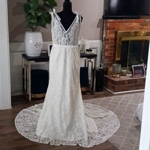 Wedding gown